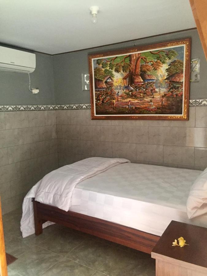 Raditya Homestay Mambat Exterior foto